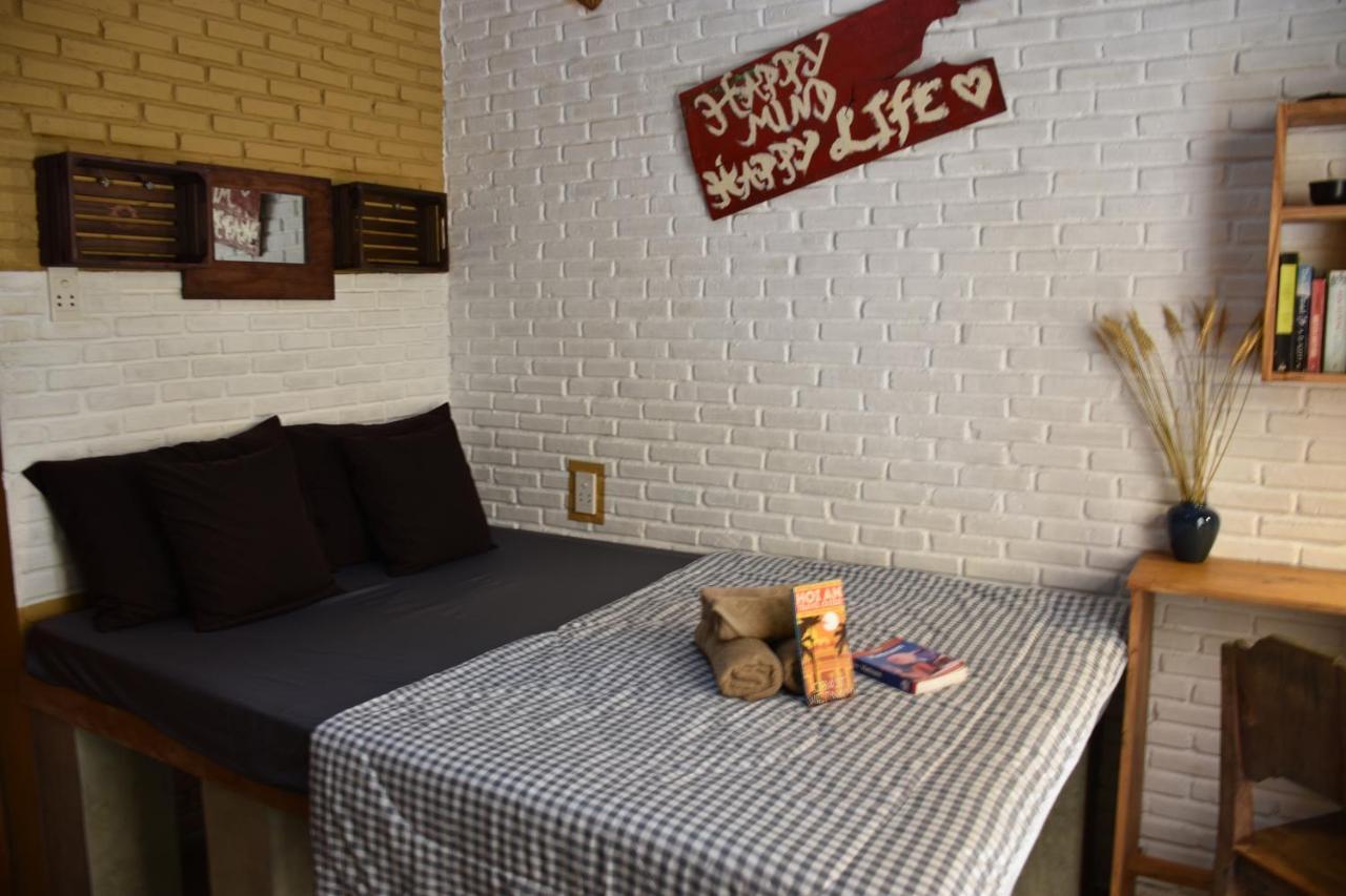 The Happy Bird B&B Хой Ан Екстериор снимка